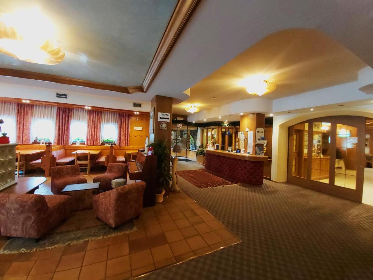 Albergo Scoiattolo Falcade Exterior photo