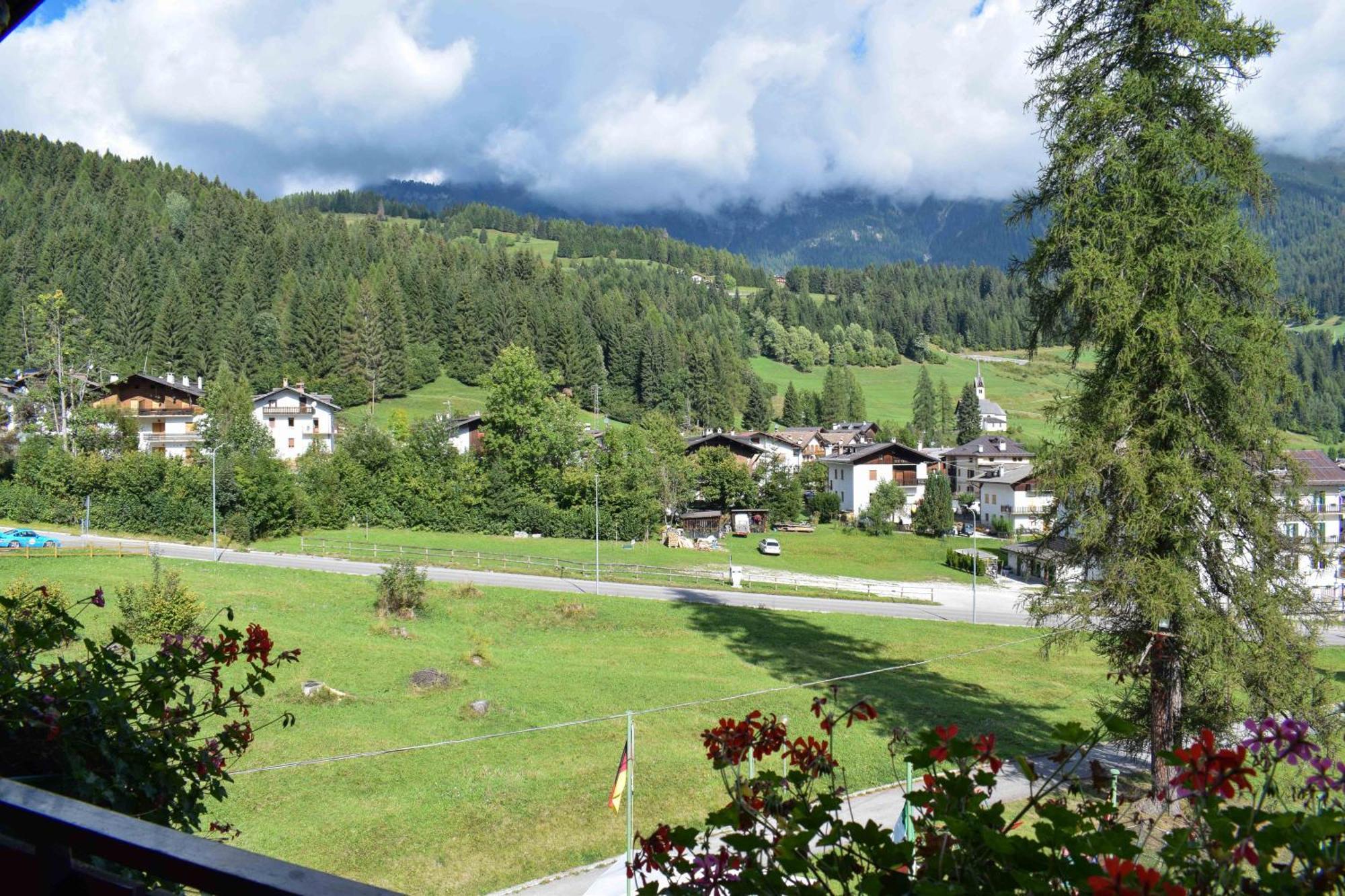 Albergo Scoiattolo Falcade Exterior photo